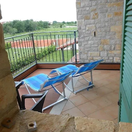 App. Ghedda With Common Pool Guest house Porec